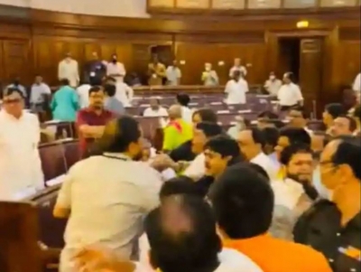  Ruckus In Bengal Assembly Over Trinamool Mla's Derogatory Remarks On Modi, Shah-TeluguStop.com