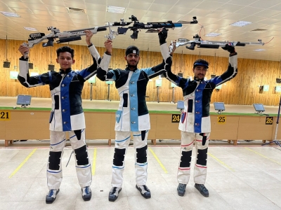 Shooting: Arjun Babuta, Vivaan Kapoor Win National Crowns Shooting: Arjun Babuta, Vivaan Kapoor Win National Crowns-TeluguStop.com