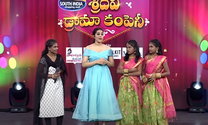  Mother Reunited With 8 Years Girl Sridevi Drama Company, Mother, Childrens, Mee-TeluguStop.com