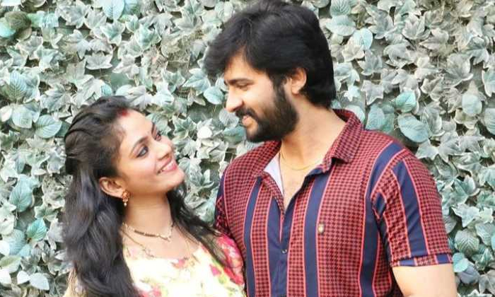  Tv Actress Harika Gift Iphone Husband Eknadh Paruchuri Details, Jaya Harika, Ekn-TeluguStop.com