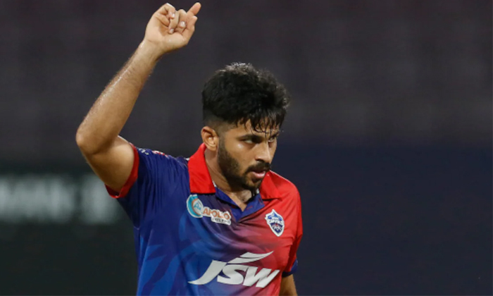  Will Delhi Capitals Retain Shardul Thakur In Ipl Auction-TeluguStop.com