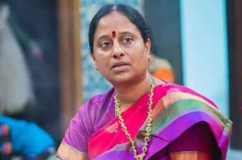  Konda Surekha Denied The News Of Resignation.. !-TeluguStop.com