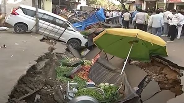  Work Is Speeding Up In Hyderabad Goshamahal Nala Collapse Incident-TeluguStop.com