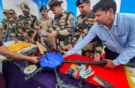  Supply Of Drugs And Weapons To India With Drones..!-TeluguStop.com