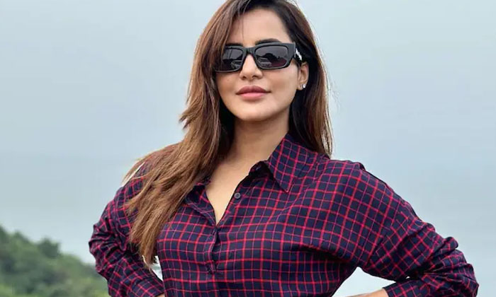  Ashu-reddy Play A Female Lead In A Master Piece Ashu Reddy, Tollywood, Master-TeluguStop.com