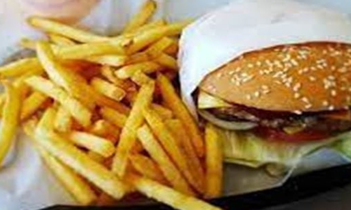 A Customer Who Ate Burgers Worth Rs. 71 Thousand Swiggy Who Gave A New Title , B-TeluguStop.com