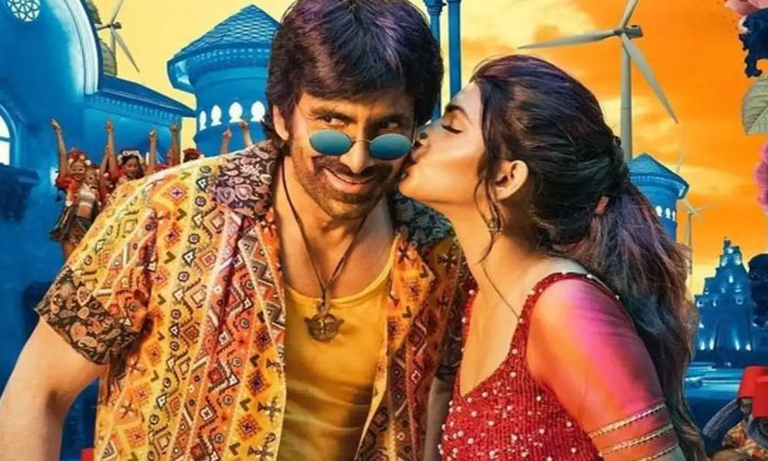 Raviteja Dhamaka Movie Publicity Goes Pulse ,dhamaka Movie , Raviteja ,trinadh Raviteja Dhamaka Movie Publicity Goes Pulse ,dhamaka Movie , Raviteja ,trinadh-TeluguStop.com