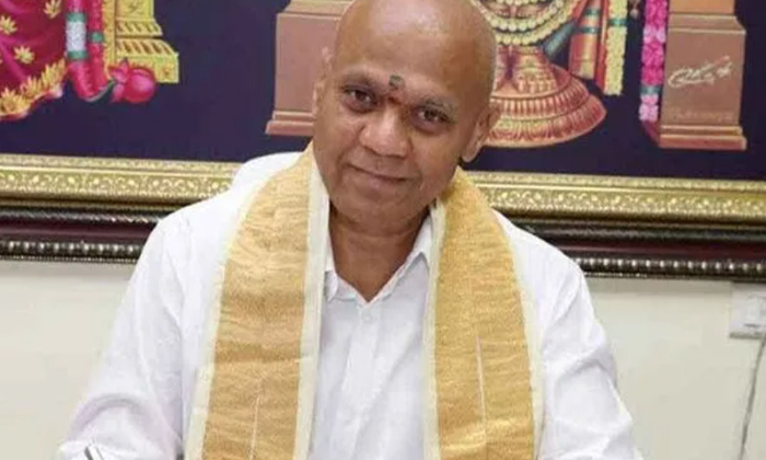  Ttd Executive Officer Dharma Reddy Sentenced To One Month Jail, Ttd Eo Dharma Re-TeluguStop.com