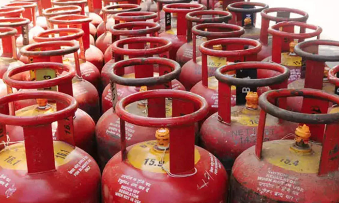  Why The Gas Cylinder Is Cylindrical In Shape,lpg Gas Cylinder,cylinder,cylinder-TeluguStop.com