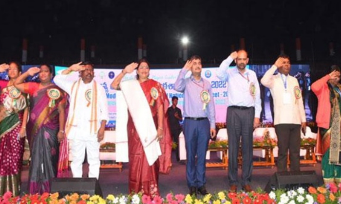 Telugu Ap Rk Roja, Bandi Sanjay, Ka Paul, Kodali Nani, Mla Rohit Reddy, Pawan Ka