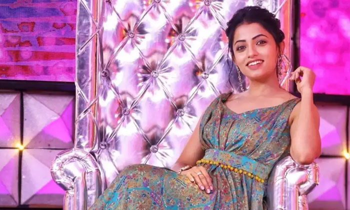 Telugu Bigg Boss, Car, Navya Swamy, Ravi Krishna, Tollywood, Web-Movie