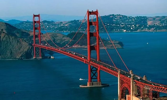  Us: Indian-origin Teenager Jumps Off Golden Gate Bridge In San Francisco,  San F-TeluguStop.com