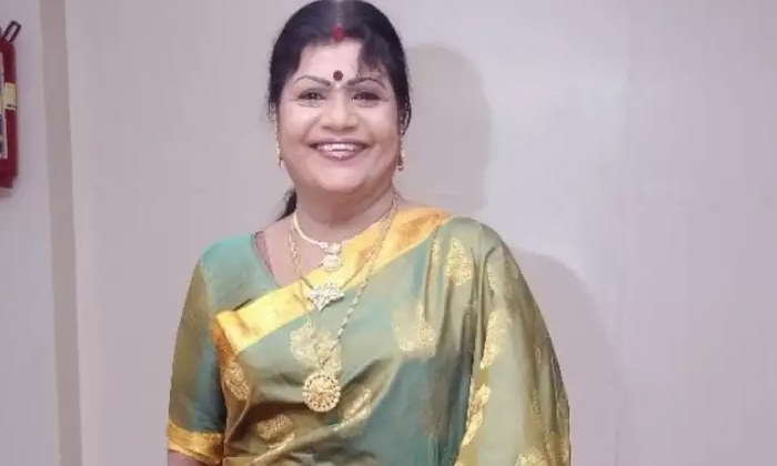  Other Side Of L R Eshwari Life , Sushila, Janaki, Chitra, Romantic Dancer Jayama-TeluguStop.com