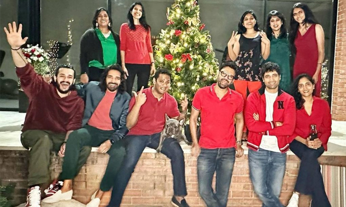  Adivi Sesh Supriya Christmas Celebrations With Akkineni Family Pic Viral Details-TeluguStop.com