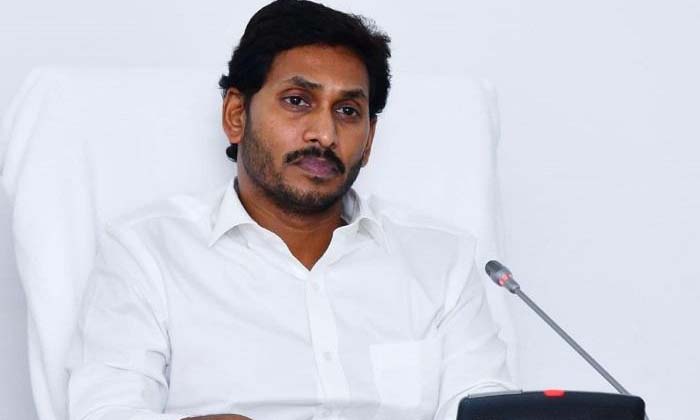  Cm Jagan's Key Comments On Twitter After Meeting Pm Modi In Delhi, Ap Cm Jagan,-TeluguStop.com