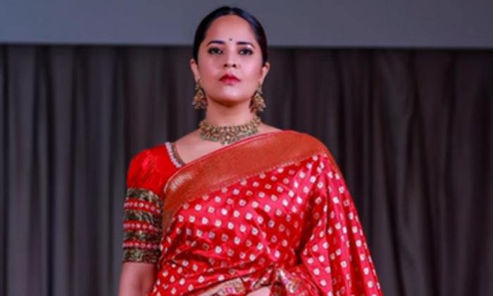 Telugu Anasuya, Anchor, Jabardath, Pushpa, Rangasthalam, Tollywood-Movie