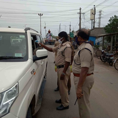  Andhra Town Tense After Attack On Tdp Leader's House-TeluguStop.com