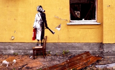  Attempt To Steal Banksy Mural From Damaged Ukraine Building Foiled-TeluguStop.com