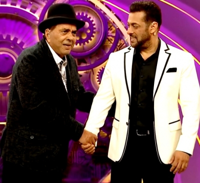  'bigg Boss 16': Salman, Dharmendra Will Usher In The New Year With Contestants-TeluguStop.com