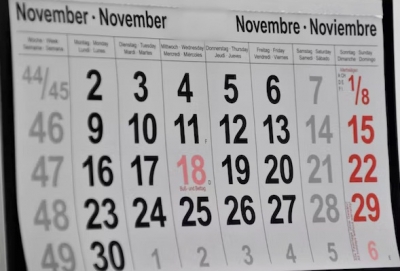  Calendars In The Age Of Mobile Phones Have No Takers-TeluguStop.com