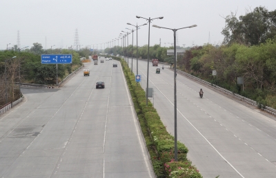  Centre To Provide Rs 700 Cr For Repair, Beautification Of Roads In Delhi-TeluguStop.com