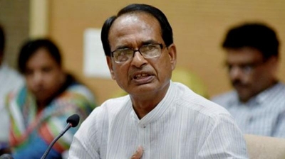  Chouhan Oversees Operation To Rescue Child Who Fell Into A Pit In Mp's Betul-TeluguStop.com