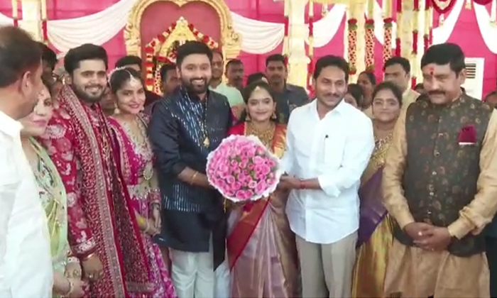  Cm Jagan Attends Mla Baddukonda Appalanaidu Son Wedding, Cm Jagan ,mla Baddukond-TeluguStop.com