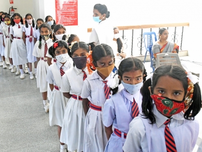  Covid Fear: Masks Made Mandatory In K'taka, New Guidelines Released-TeluguStop.com