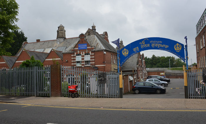 Telugu Beddshire, Eastern England, England, Gurch Randhawa, Gurdwara, Charles, L