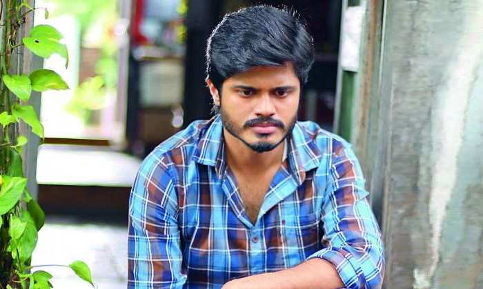  Hero Anand Deverakonda Upset With This Happening Details, Anand Devarakonda, Ups-TeluguStop.com