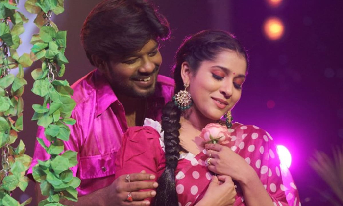 Heroine Rashmi Shocking Comments Goes Viral In Social Media Details, Rashmi, Ras Heroine Rashmi Shocking Comments Goes Viral In Social Media Details, Rashmi, Ras-TeluguStop.com