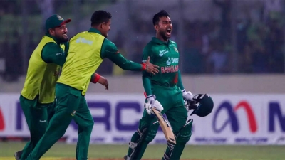  Ind V Ban, 1st Odi: Mehidy's Unbeaten Blitz, Shakib's Fifer Guide Bangladesh To-TeluguStop.com