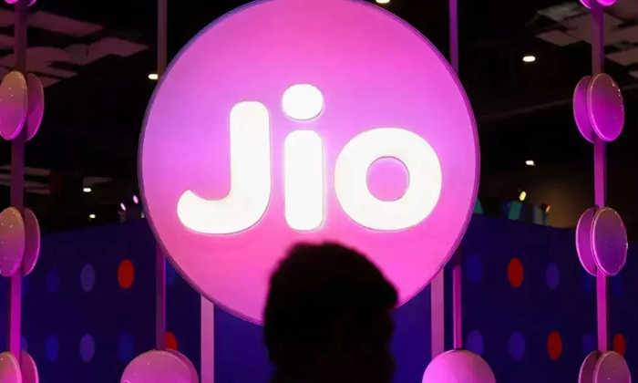  Jio Football Offer With Exciting Plans Details, Jio, Football,lovers, Good News-TeluguStop.com