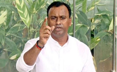  Komati Reddy Rajagopal Reddy Counter To Mlc Kavitha-TeluguStop.com