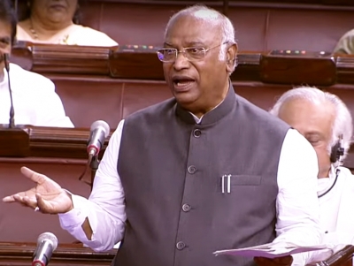  Laws Passed In Haste, Court's Comments Not Good: Kharge In Rs-TeluguStop.com