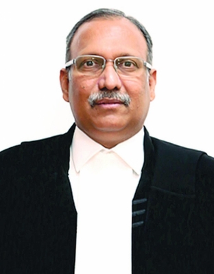  Madras Hc Judge Visits Temple As Commoner, Detects Corruption-TeluguStop.com