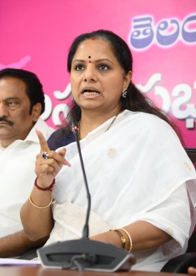  Modi Government Is Anti-farmer, Says Kavitha-TeluguStop.com