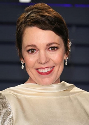  Olivia Colman Stole Something From 'the Crown' Set-TeluguStop.com