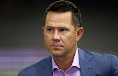  Ponting Returns To The Commentary Box At Perth; Details His Health Scare-TeluguStop.com