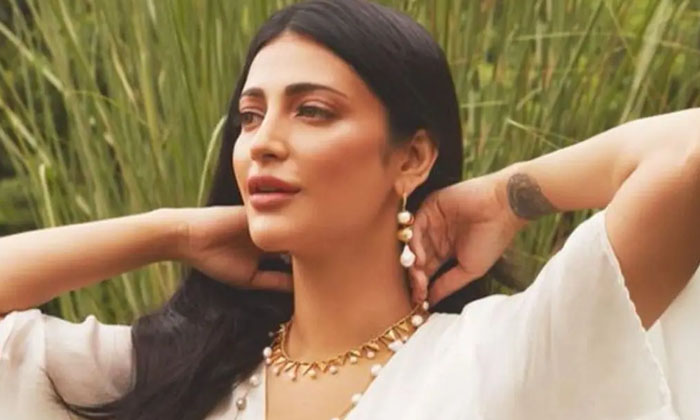  I-love Those Two Qualities In A Boyfriend Shruti Haasans Comments Are Viral Qual-TeluguStop.com