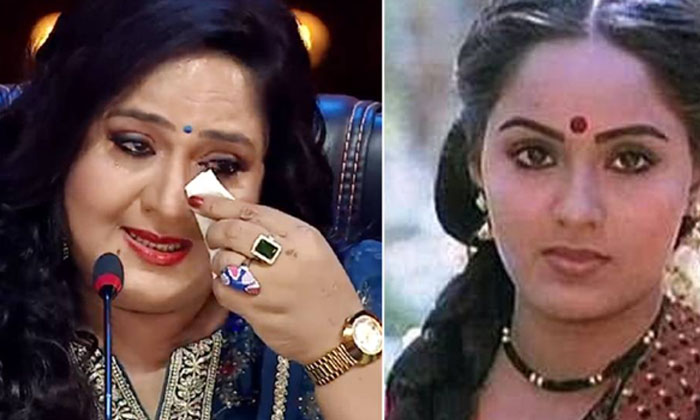  Actress Radha Gets Emotional About Superstar Krishna Video Goes Viral Radha, Su-TeluguStop.com