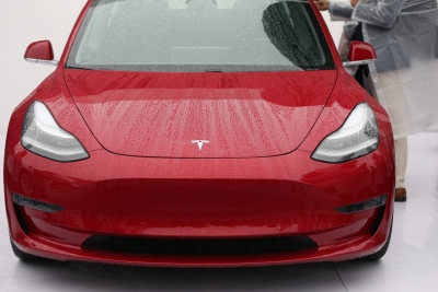  Tesla Model 3 Prototype Spotted Ahead Of Expected Redesign-TeluguStop.com