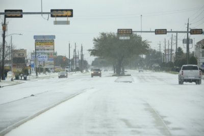  Thousands Of Residents In Us Texas Off Power Amid Arctic Blast-TeluguStop.com