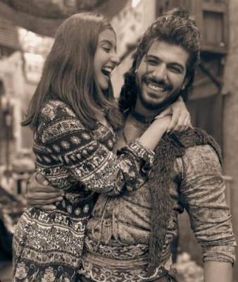 Tunisha's Mom Alleges Sheezan Was 'cheating' On Her Daughter, 'using' Her Tunisha's Mom Alleges Sheezan Was 'cheating' On Her Daughter, 'using' Her-TeluguStop.com