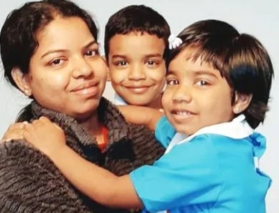  Uk Triple Murder: Indian Embassy To Help Return Bodies To Family, Friends Raise-TeluguStop.com