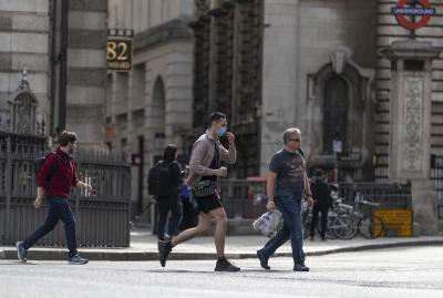  Uk Wages Next Year Will Be At Their Lowest Level Since 2006-TeluguStop.com