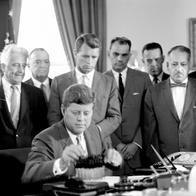  Us Govt Releases New Group Of Jfk Assassination Documents-TeluguStop.com