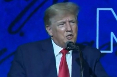 Us Panel Votes To Make Trump's Tax Returns Public Us Panel Votes To Make Trump's Tax Returns Public-TeluguStop.com