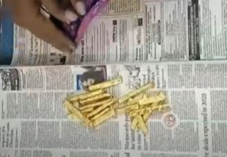 Massive Illegal Gold Seize In Visakhapatnam Massive Illegal Gold Seize In Visakhapatnam-TeluguStop.com