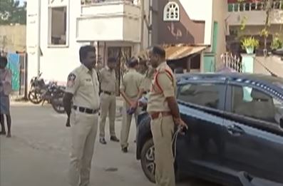  High Tension In Kavali, Nellore District-TeluguStop.com
